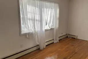 162 Rolling St, Malverne, NY 11565 - Photo 3