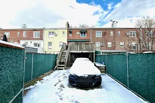 63-54 77th St, Middle Village, NY 11379 - Photo 17