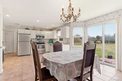 5750 Aldrich Lane, Mattituck, NY 11952 - Photo 7