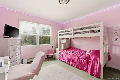 5750 Aldrich Lane, Mattituck, NY 11952 - Photo 13