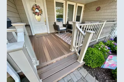 320 Roosevelt Avenue, Massapequa Park, NY 11762 - Photo 7