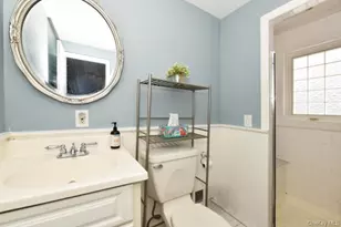 320 Roosevelt Ave, Massapequa Park, NY 11762 - Photo 29