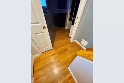 320 Roosevelt Avenue, Massapequa Park, NY 11762 - Photo 21