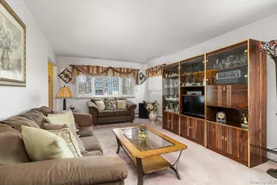 513 Starlight Drive, Shirley, NY 11967 - Photo 9