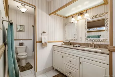 513 Starlight Drive, Shirley, NY 11967 - Photo 21