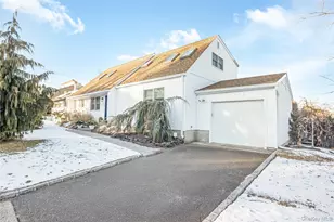 2 Martin Pl, Northport, NY 11768 - Photo 3