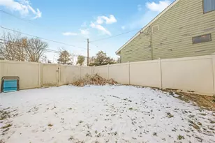 2 Martin Pl, Northport, NY 11768 - Photo 7