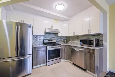 138-12 Northern Boulevard N #7F, Flushing, NY 11354 - Photo 7