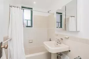 1510 Unionport Rd, Bronx, NY 10462 - Photo 9