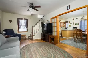 21 Cornell St, Williston Park, NY 11596 - Photo 5