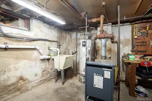 21 Cornell St, Williston Park, NY 11596 - Photo 21