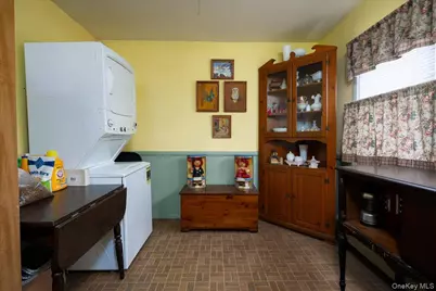 21 Cornell Street, Williston Park, NY 11596 - Photo 11