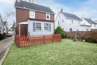 21 Cornell Street, Williston Park, NY 11596 - Photo 25