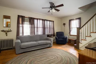 21 Cornell Street, Williston Park, NY 11596 - Photo 5