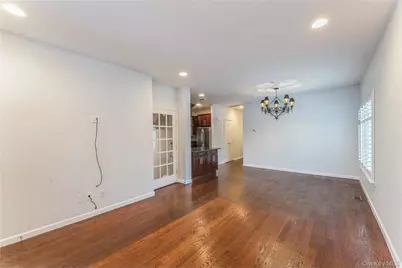 448 Winter Place, East Meadow, NY 11554 - Photo 3