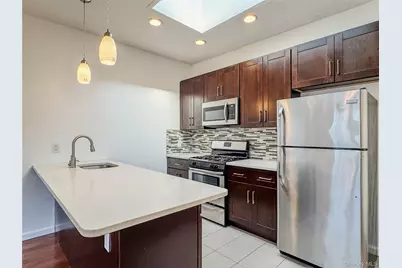 209-211 Main Street #2N, Farmingdale, NY 11735 - Photo 3