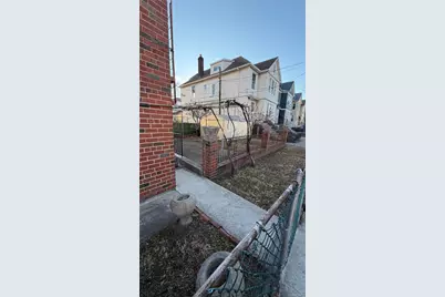 2874 Roberts Avenue, Bronx, NY 10461 - Photo 3