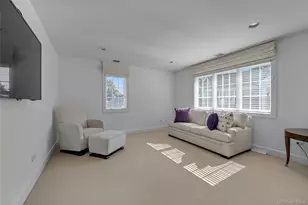 17 Evergreen Cir, Manhasset, NY 11030 - Photo 15