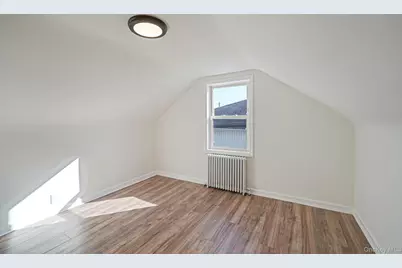 470 Miller Avenue, Freeport, NY 11520 - Photo 13