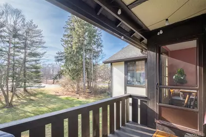 4 Foxwood Drive #5, Pleasantville, NY 10570 - Photo 15