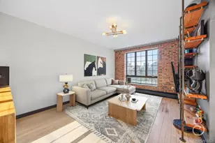 25-25 Newtown Ave, Astoria, NY 11102 - Photo 5