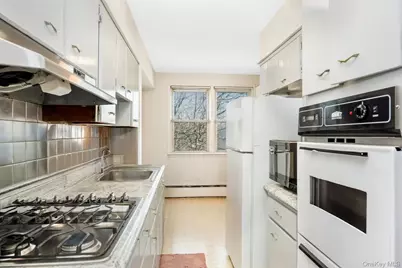 60-56 75th Street, Middle Village, NY 11379 - Photo 17