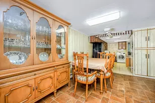 60-56 75th St, Middle Village, NY 11379 - Photo 25