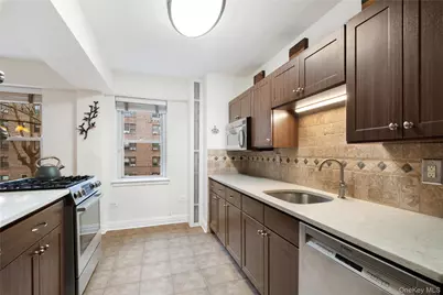 235 Garth Road #E2A, Scarsdale, NY 10583 - Photo 1