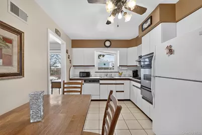 40 Aka 38 Grange Avenue, Yonkers, NY 10710 - Photo 3
