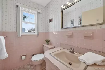 40 Aka 38 Grange Avenue, Yonkers, NY 10710 - Photo 15