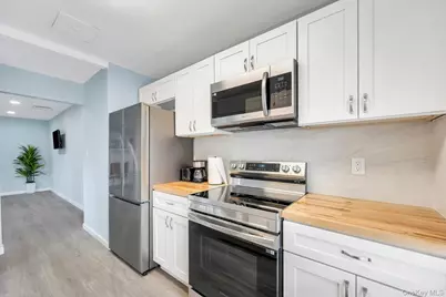 65 Federal Lane #., Coram, NY 11727 - Photo 17