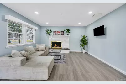 65 Federal Lane #., Coram, NY 11727 - Photo 9