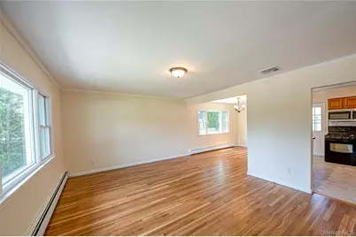 69 Allan Drive, East Norwich, NY 11732 - Photo 5