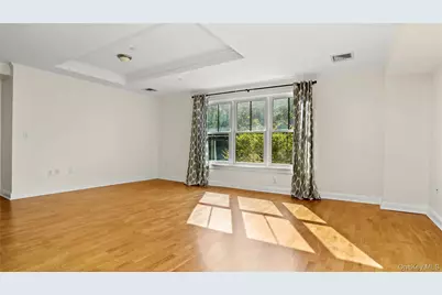 225 Stanley Avenue #203, Mamaroneck, NY 10543 - Photo 7