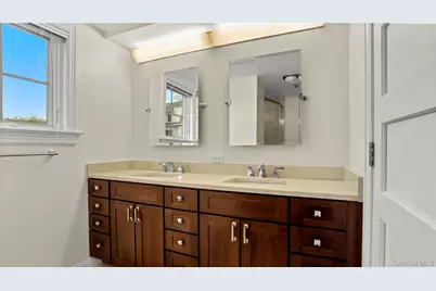 225 Stanley Avenue #203, Mamaroneck, NY 10543 - Photo 13