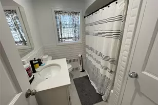 43 N Forest Ave, Rockville Centre, NY 11570 - Photo 13