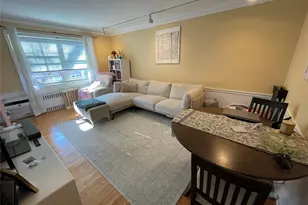 43 N Forest Ave, Rockville Centre, NY 11570 - Photo 21