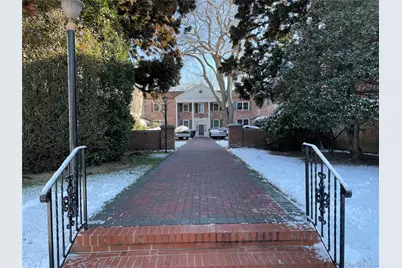 43 N Forest Avenue #C21, Rockville Centre, NY 11570 - Photo 3