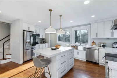 25 Roxbury Road, Scarsdale, NY 10583 - Photo 11