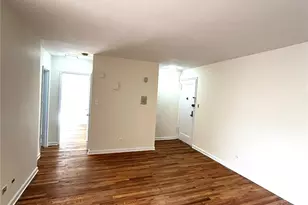 67-30 Clyde St, Forest Hills, NY 11375 - Photo 3