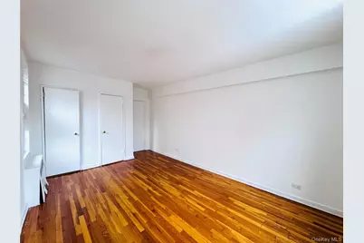 141-05 Pershing Crescent #202, Briarwood, NY 11432 - Photo 13