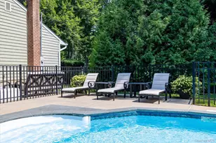 2 Meadowlark Ln, Huntington, NY 11743 - Photo 29