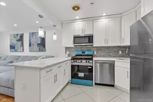 147-34 224th St, Jamaica, NY 11413 - Photo 13