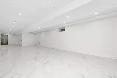 14521 Guy R Brewer Boulevard, Springfield Gardens, NY 11434 - Photo 23