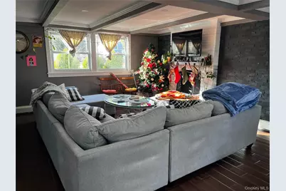 47 University Heights Drive, Stony Brook, NY 11790 - Photo 5