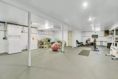 79 School Street, Hampton Bays, NY 11946 - Photo 23