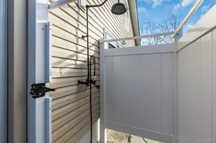 79 School St, Hampton Bays, NY 11946 - Photo 27