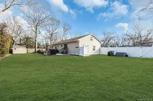 79 School St, Hampton Bays, NY 11946 - Photo 25