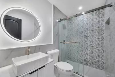 74 Lincoln Avenue, Islip Terrace, NY 11752 - Photo 17