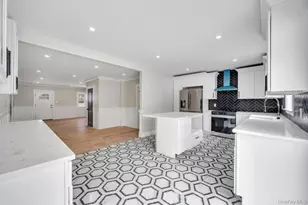 74 Lincoln Ave, Islip Terrace, NY 11752 - Photo 13